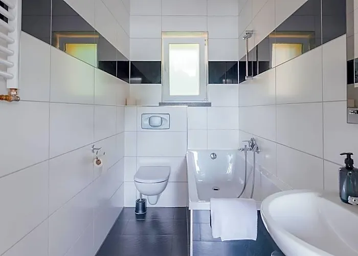 Hanseat - Free Parking Hotel Hamburg