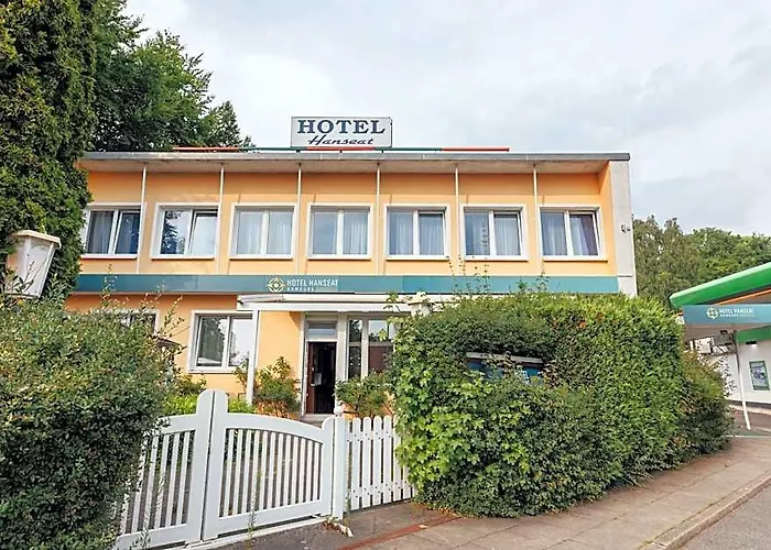 Hotel Hanseat - Free Parking