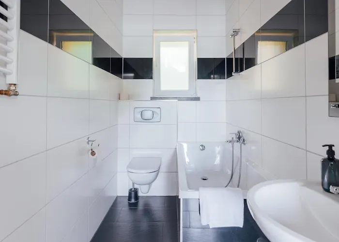 Hanseat - Free Parking Hotel Hamburg