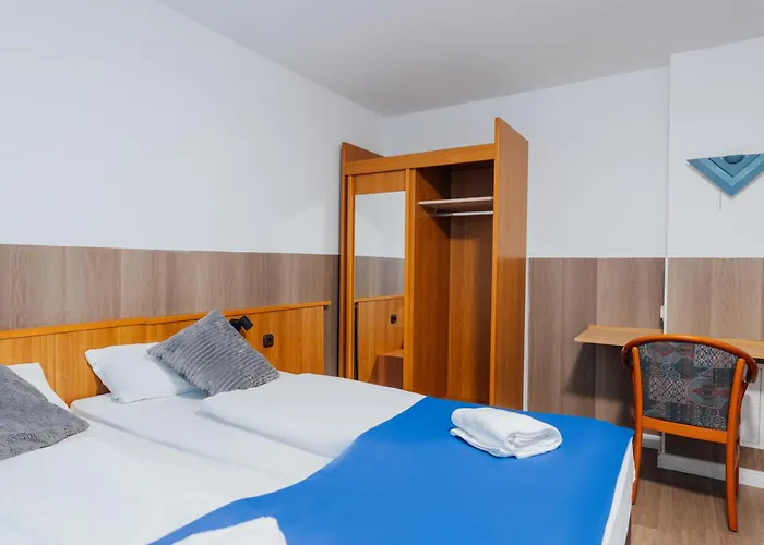 Hanseat - Free Parking 3* Hamburg